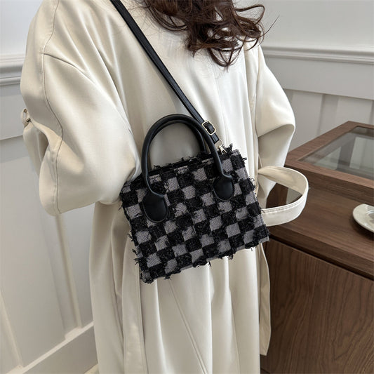 Plaid New Korean Style Fashionable Trendy One-shoulder Winter Textured Messenger Bag