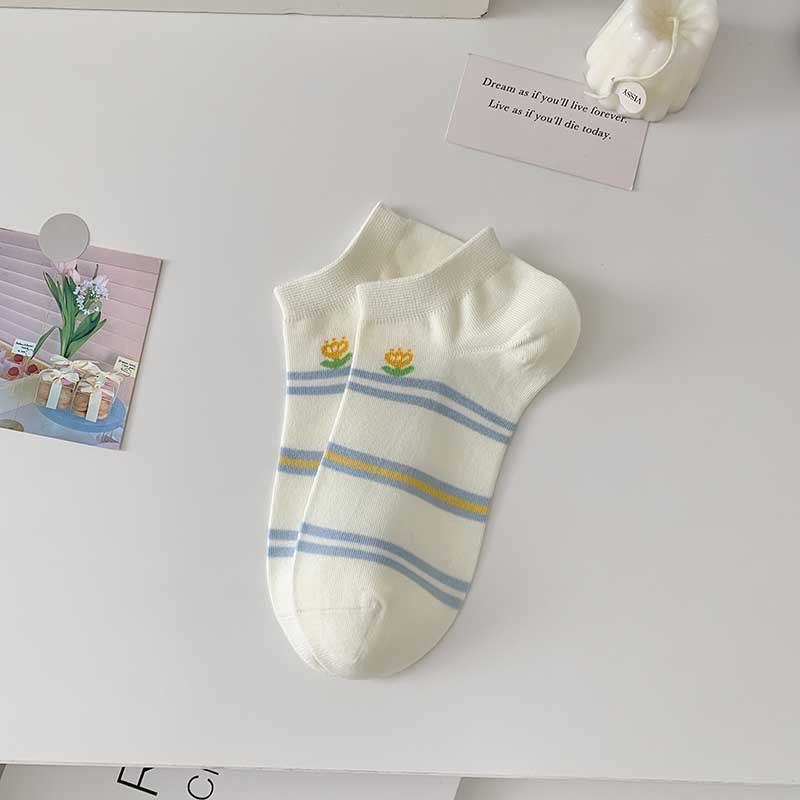 Shallow Mouth Socks Striped Embroidery Cartoon