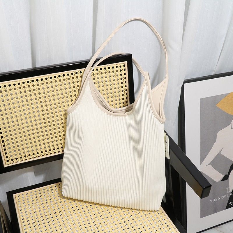 Simple And Niche Design Pleated Vest Bag
