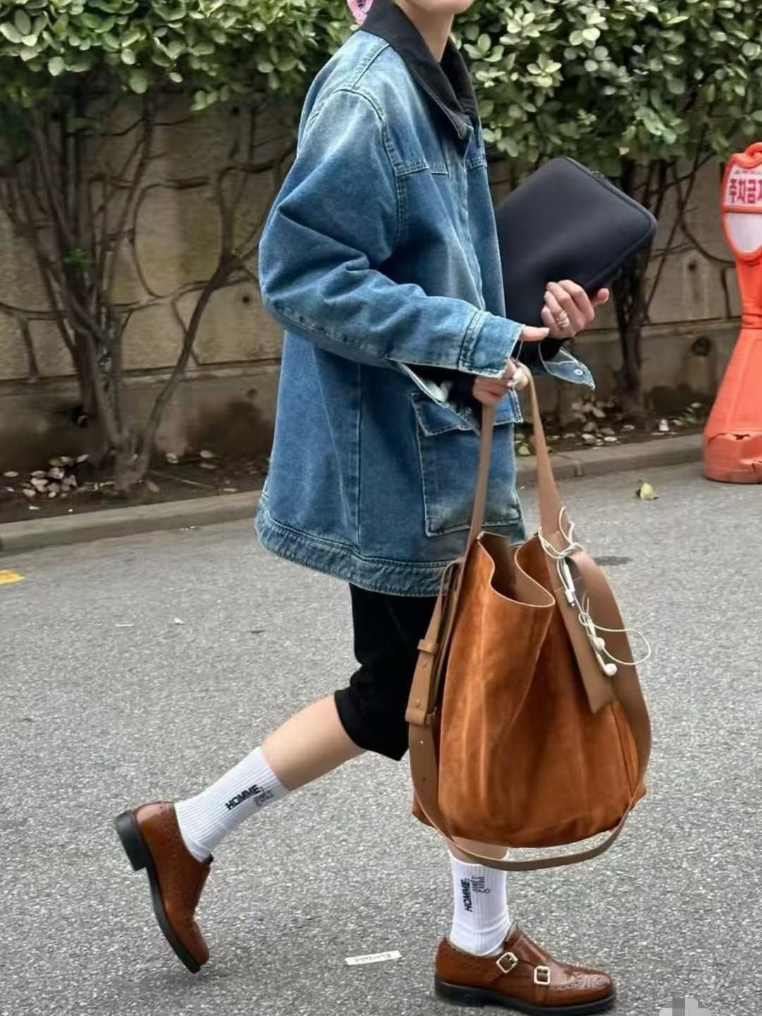 Lazy Commuter Shoulder Messenger Maillard Wear Suede Ear-hanging Tote Bag