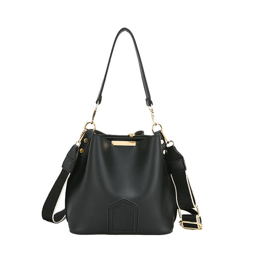 The New Trendy Style Shoulder Bag High-end Sense
