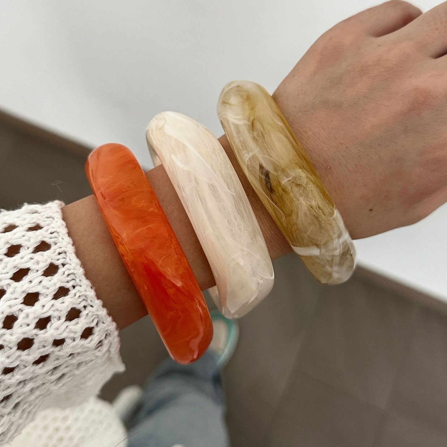 Europæisk og amerikansk overdrevet Ins Style Akryl Mode Armbånd Uregelmæssigt Gennemsigtigt Design