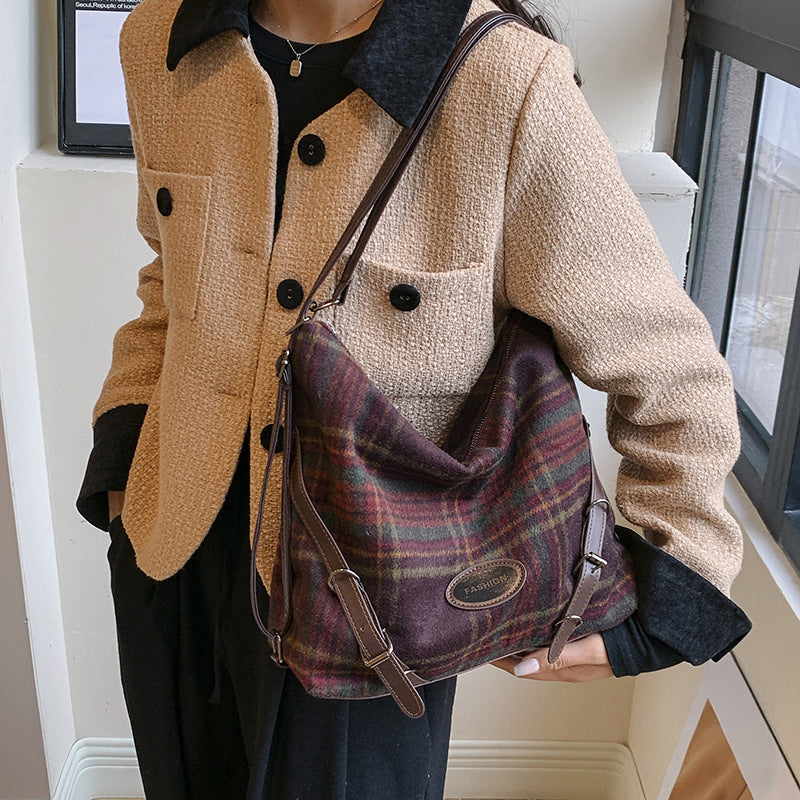 Simple And Portable Fashion Underarm Crossbody Bag
