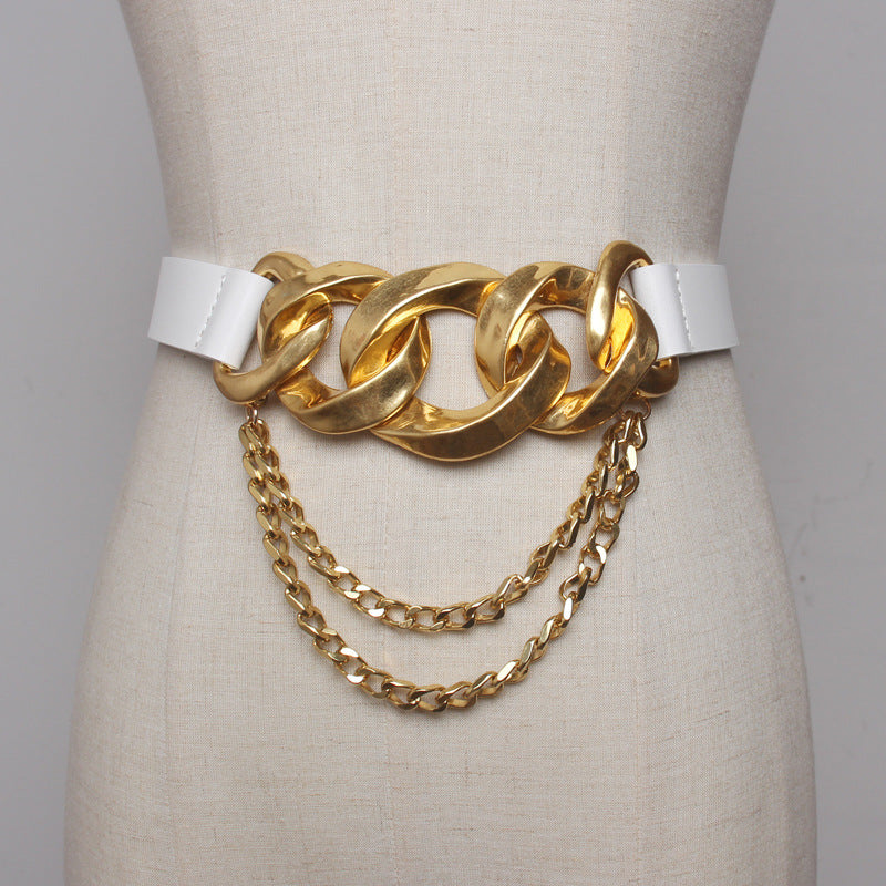 Street shot fashion metal chain link