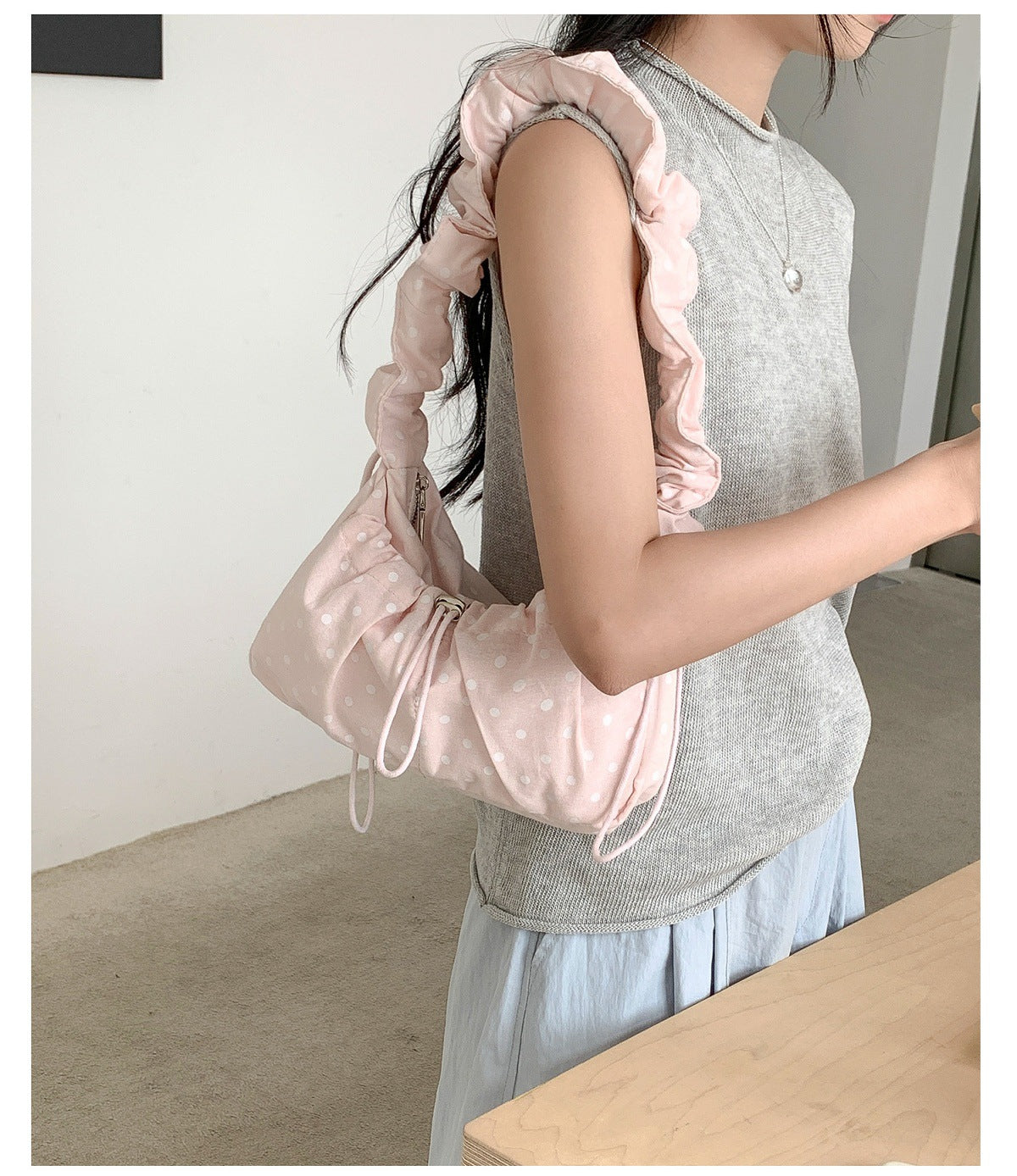 Korean-style Ruffled Polka-dot Underarm Shoulder Bag With A Cloud-like Design