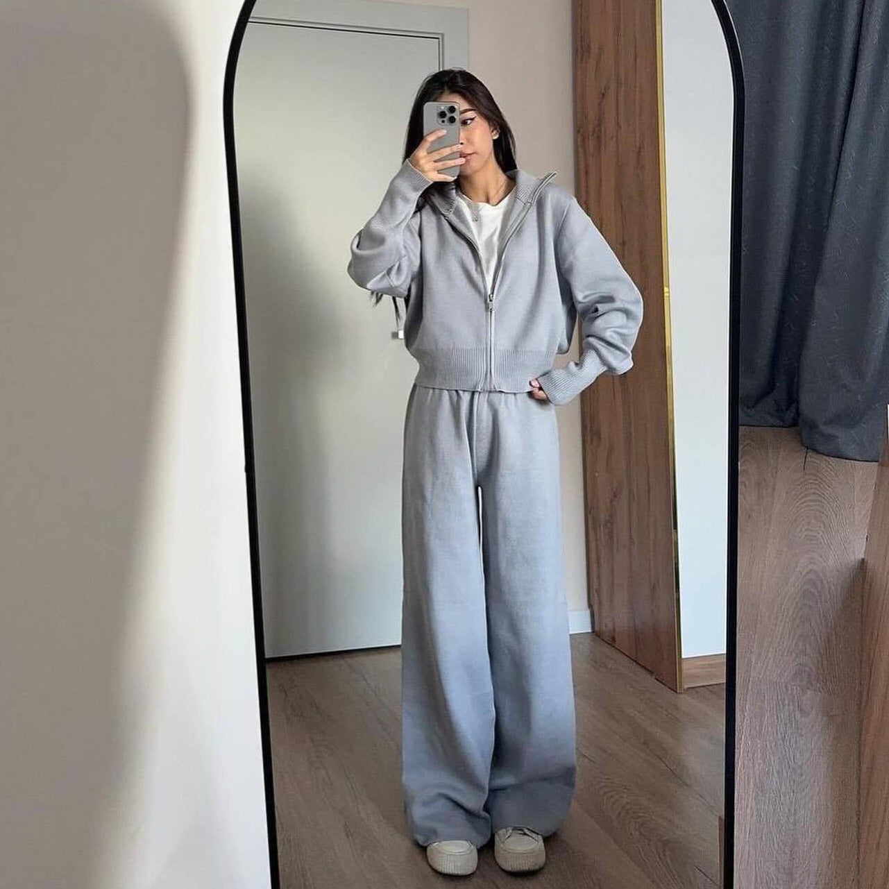 Solid-color Slim-fit Cropped Top And Slim-fit Knit Pants Two-piece Set