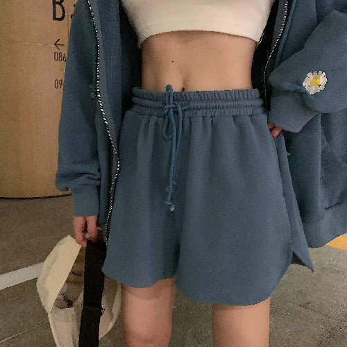 Sports And Leisure Suits With Small Daisy Embroidery