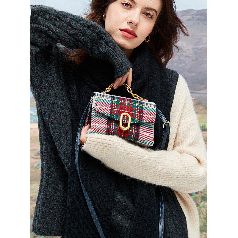 Trendy diagonal pendlertaske til efterår og vinter