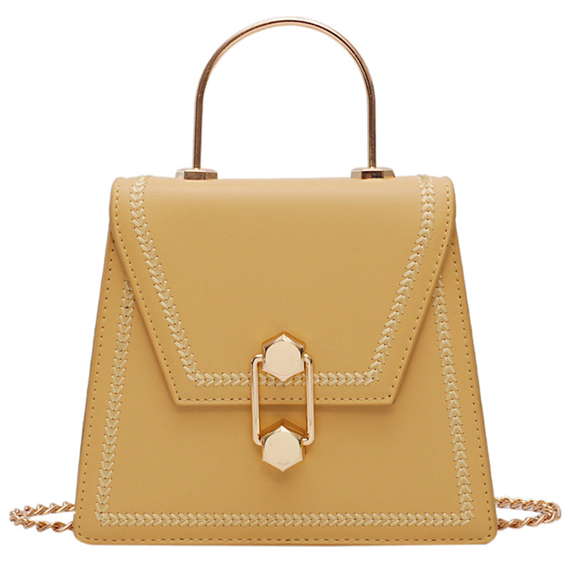Fashion chain one shoulder small square bag