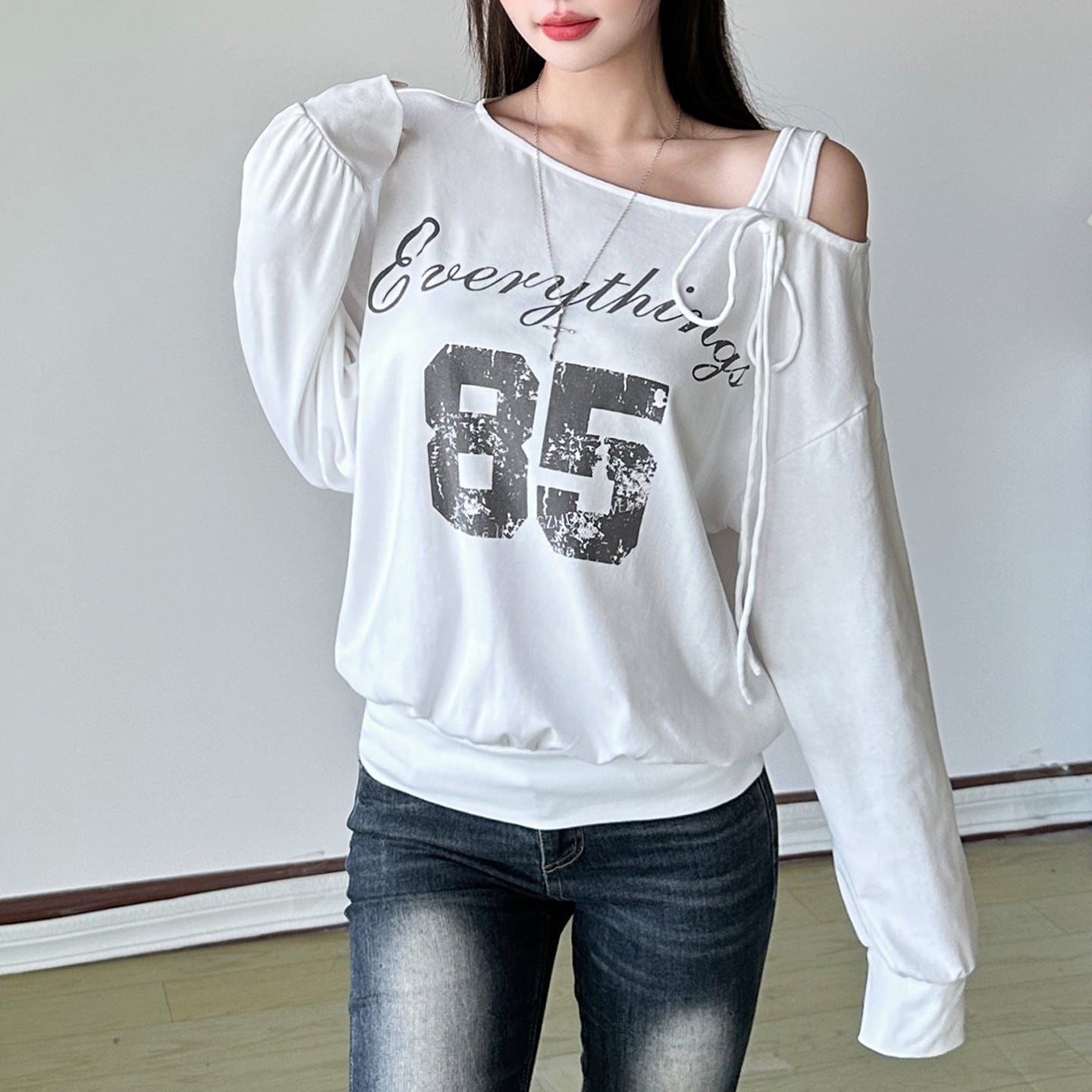 New Relaxed-style Outfit Loose-fitting Asymmetrical T-shirt