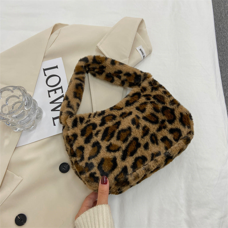 Handbag Fashion Shoulder Bag Casual Retro Plush Underarm Bag