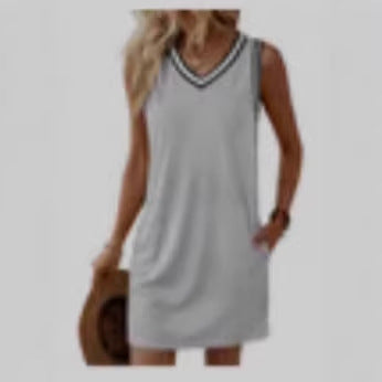 Women's Contrast-color V-neck Sleeveless Dress