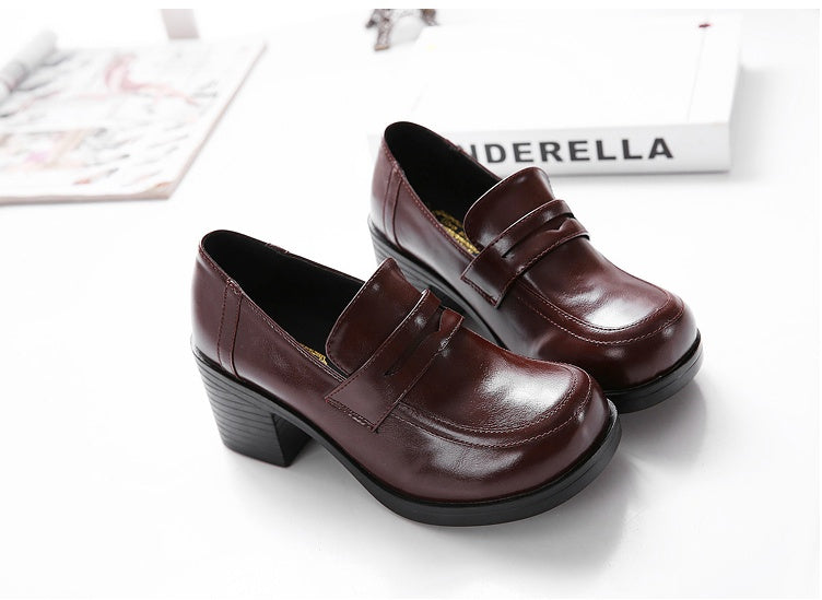 Spring and Autumn England retro women's shoes college wind Japanese uniform shoes thick with single shoes paint Pissen female round head small shoes