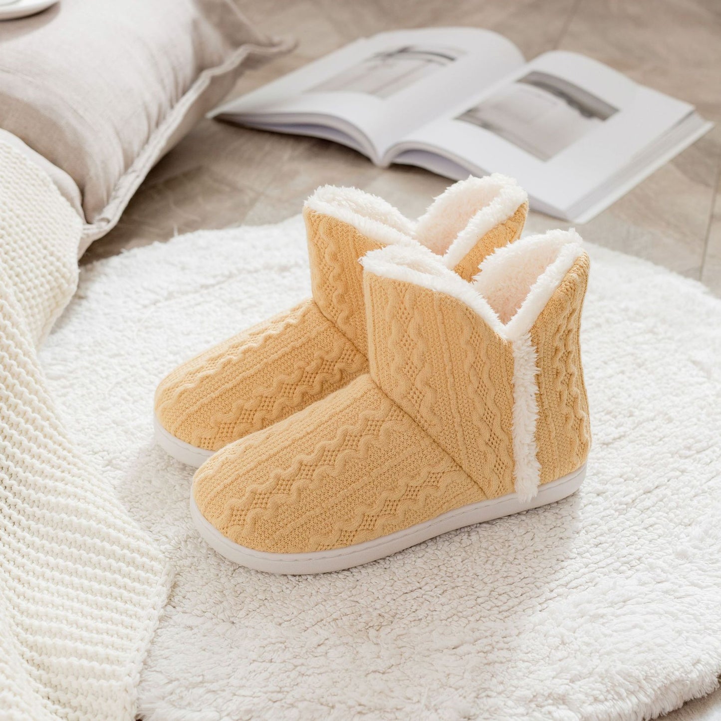 Autumn And Winter Women's High Top Knitted Confinement Shoes