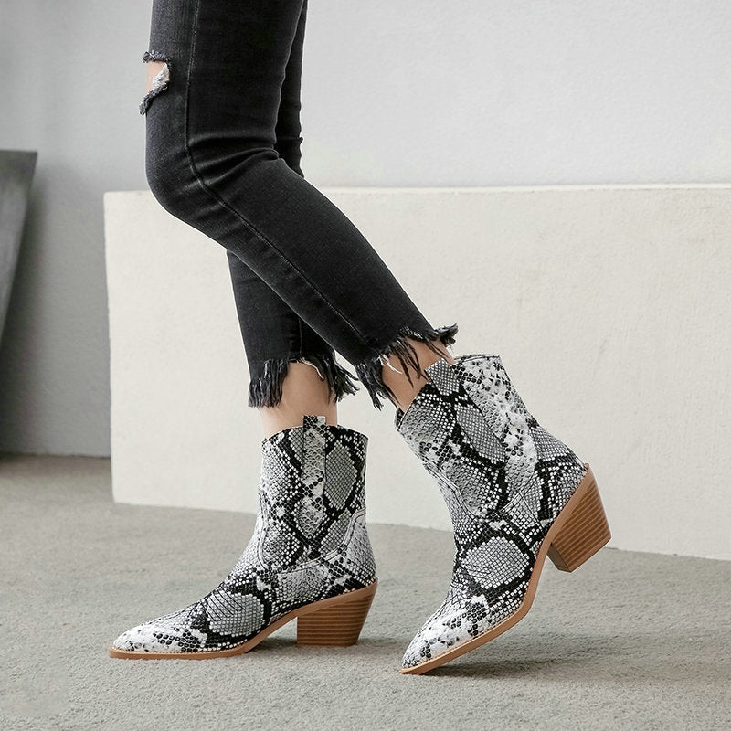 British Style Pointed Thick Heels