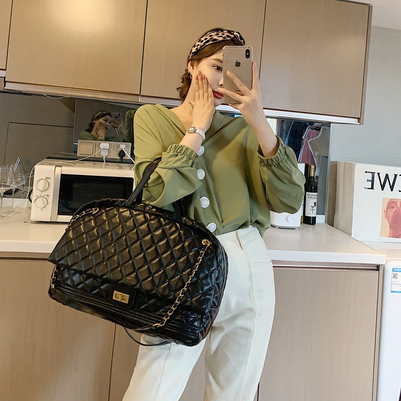 Large Capacity Diamond Chain Shoulder Bag