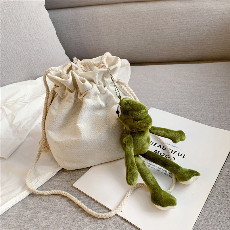 Female cartoon doll bucket bag