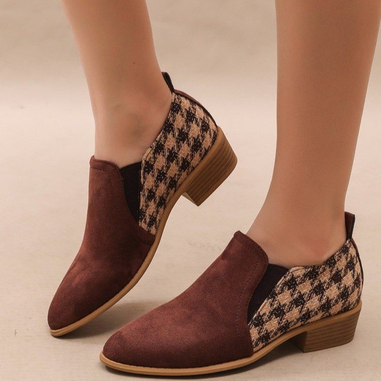 Retro Color-Block Slip-On Shoes For Women
