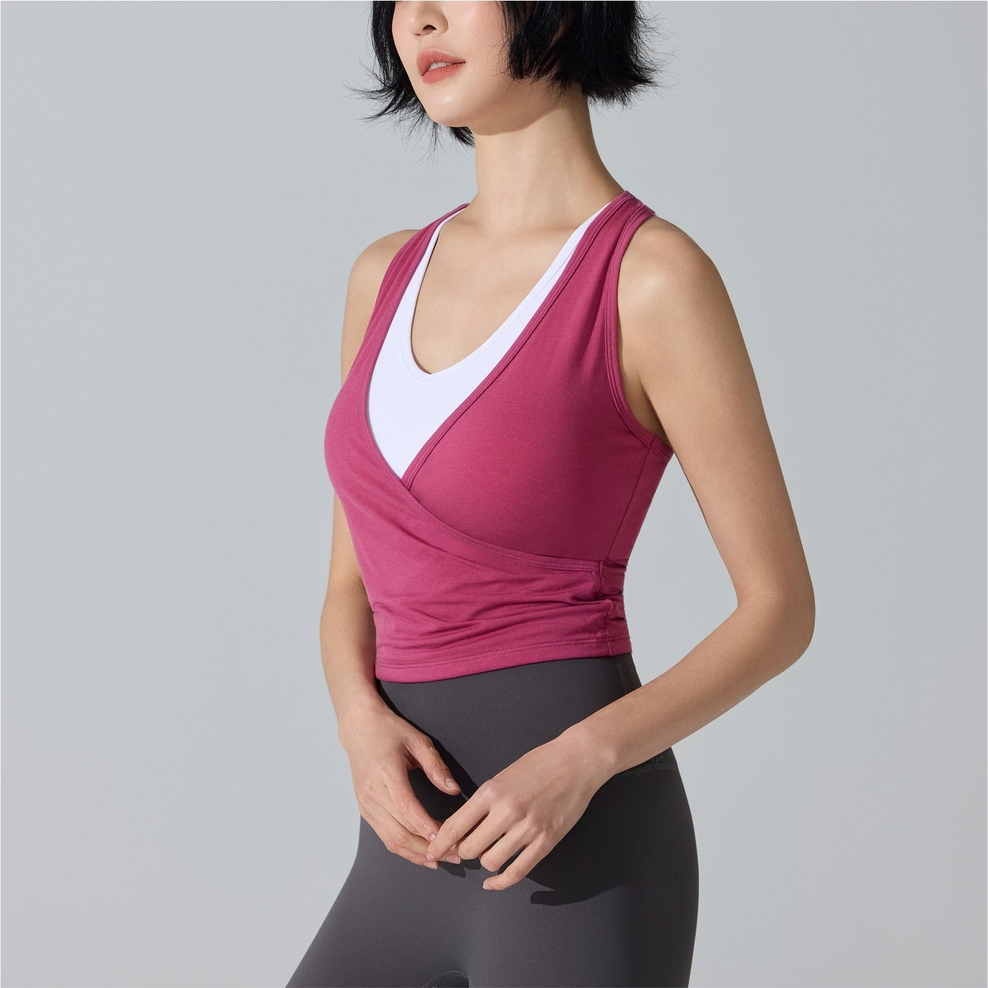 Sports Vest Quick-Drying Breathable Fake Two-Piece Sleeveless Blouse Integrated Cup Padding Yoga Wear