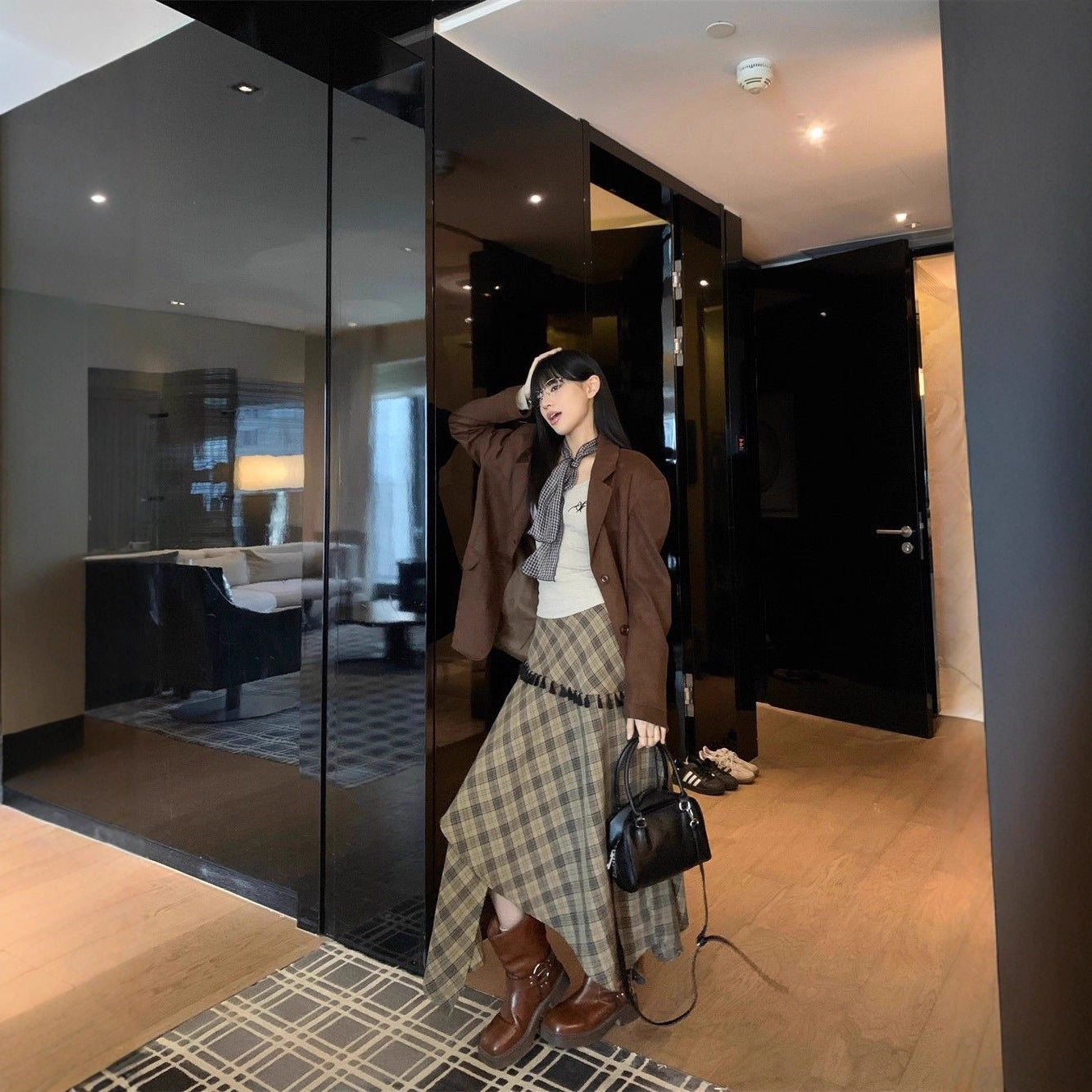 Women's Retro Suit Jacket With A Grid Half Skirt