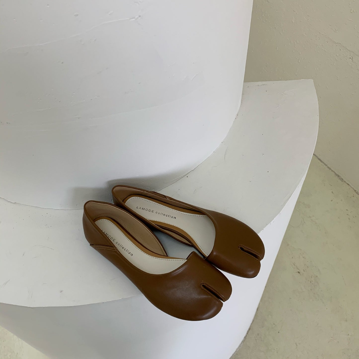 Split-toe Shoes Women's Horseshoe Flat Low-cut Ballet Shoes