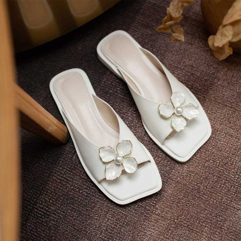 Square Toe Flat Sandals With Three-dimensional Flower Platform