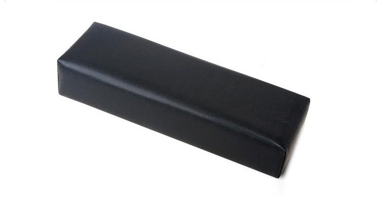 Nail hand pillow