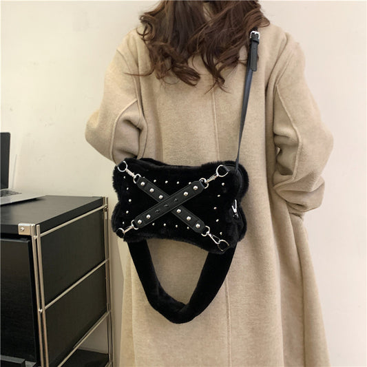 Sweet Cool Hot Girl Rivet Plush Shoulder Bag