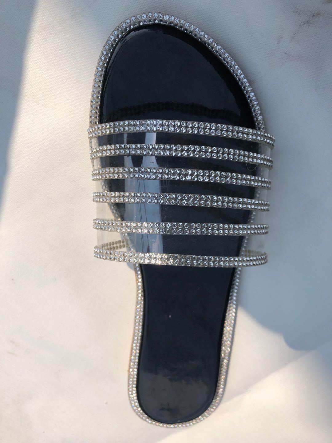 Women's Fashion Dignified Rhinestone Flat Slippers
