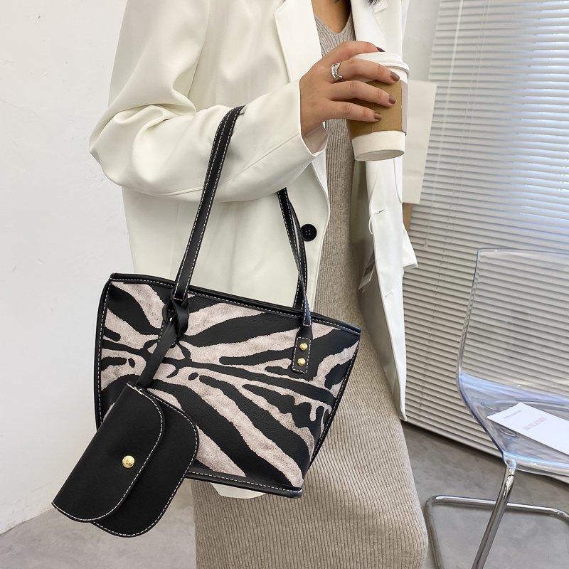 Leopard Print Large Capacity Shoulder Bag