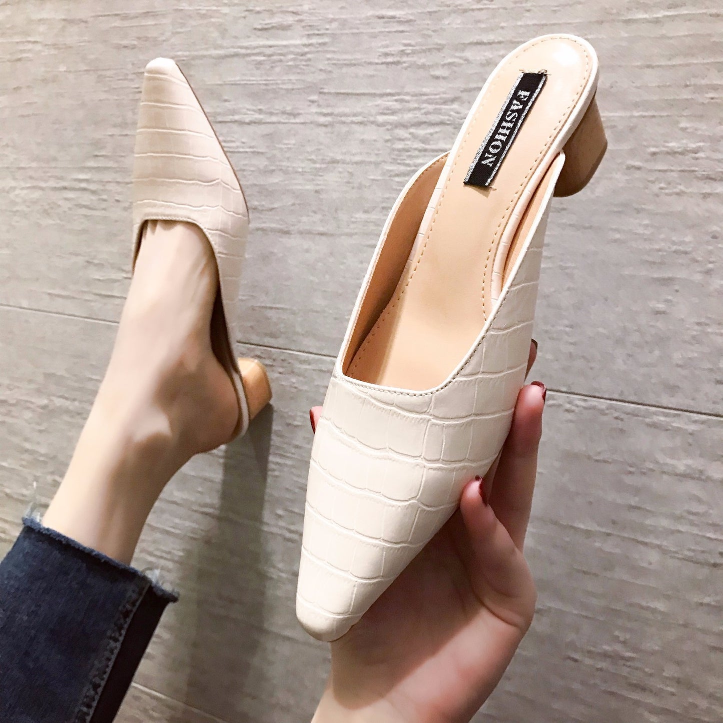 Outer Fashion Wear Sandals With Pointed Toes And Lazy People