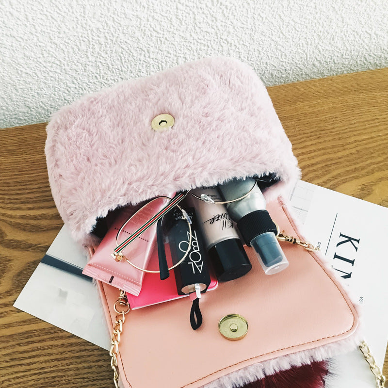 In the winter of new color hair ball bag small package fur fashion rabbit hair Satchel Bag chain