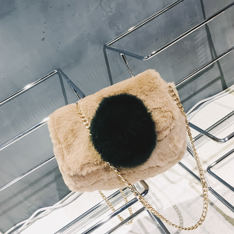 In the winter of new color hair ball bag small package fur fashion rabbit hair Satchel Bag chain