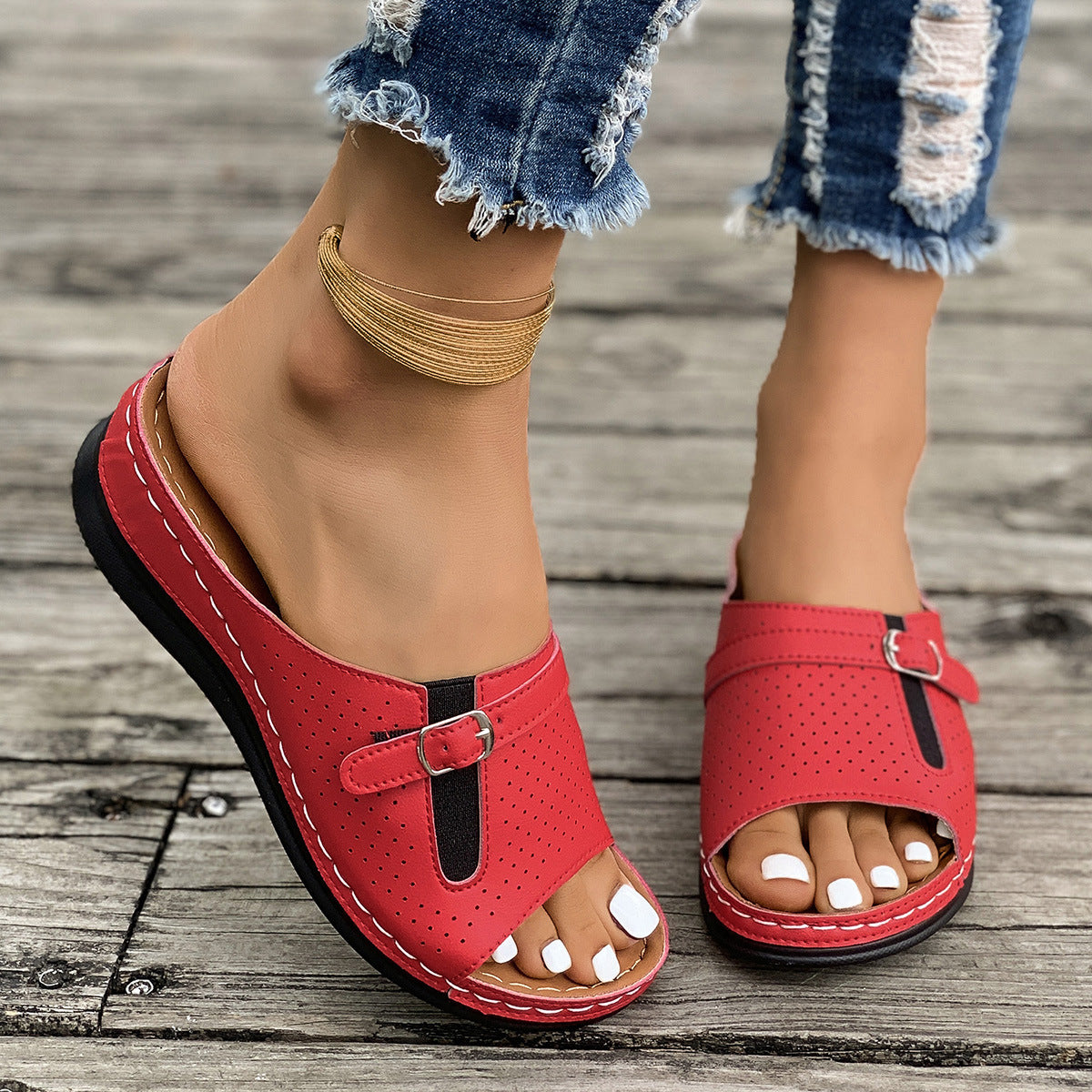 European And American Style Belt Buckle Stylish And Lightweight Slippers