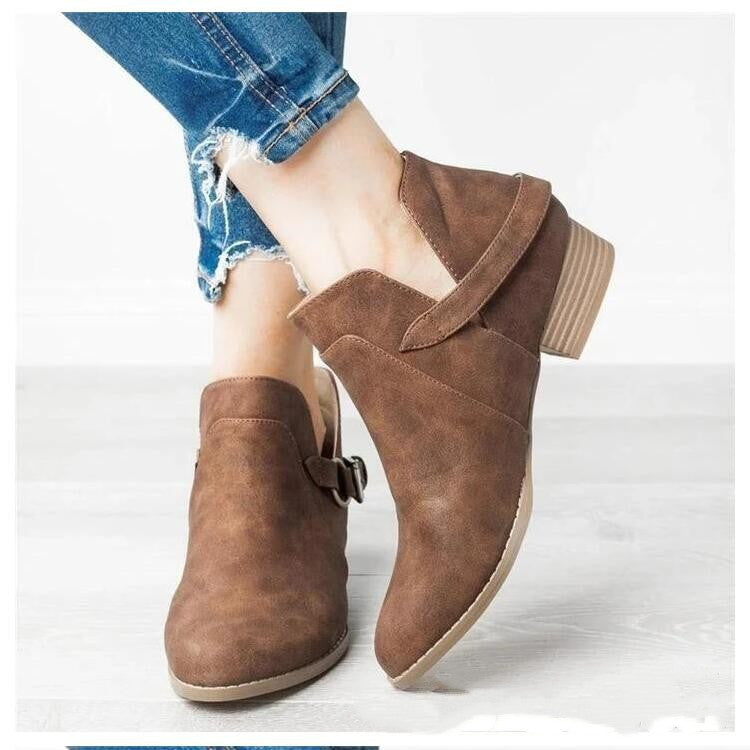 Ladies' Leather Boots With Low Tube Belt Buckle