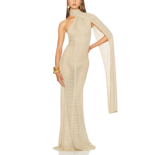 A Sexy High-end Dress Featuring A Sleek Form-fitting Silhouette And Delicately Crafted Cutout Details