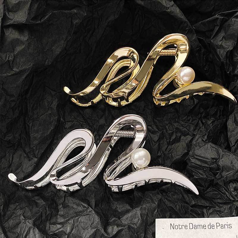 Women's Pearl Shark Metal Hairpin
