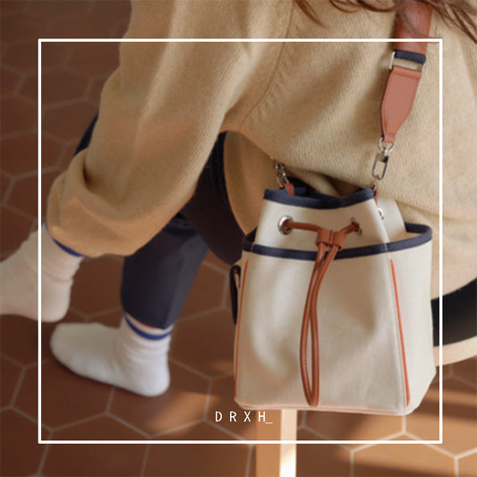 Contrast Color Drawstring Closed Canvas Bag