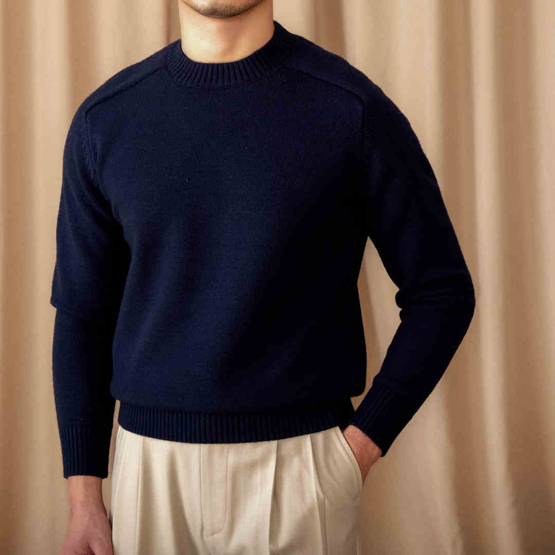 Round Neck Long Sleeve Solid Color Sweater Leisure Pullover Sweater