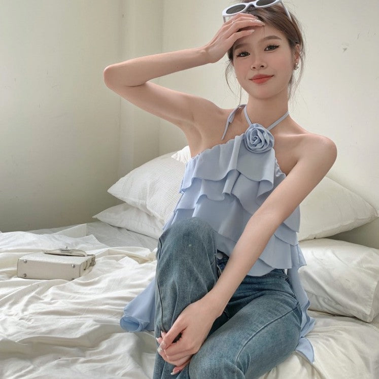 Pure Desire To Wear A Small Suspender Vest On The Outside