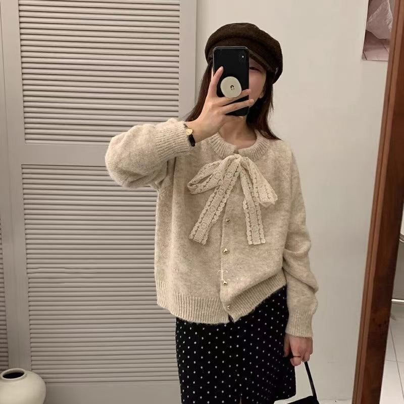New Lace Lace-up Round Neck Heart Buckle Long Sleeve Plush Knitted Cardigan