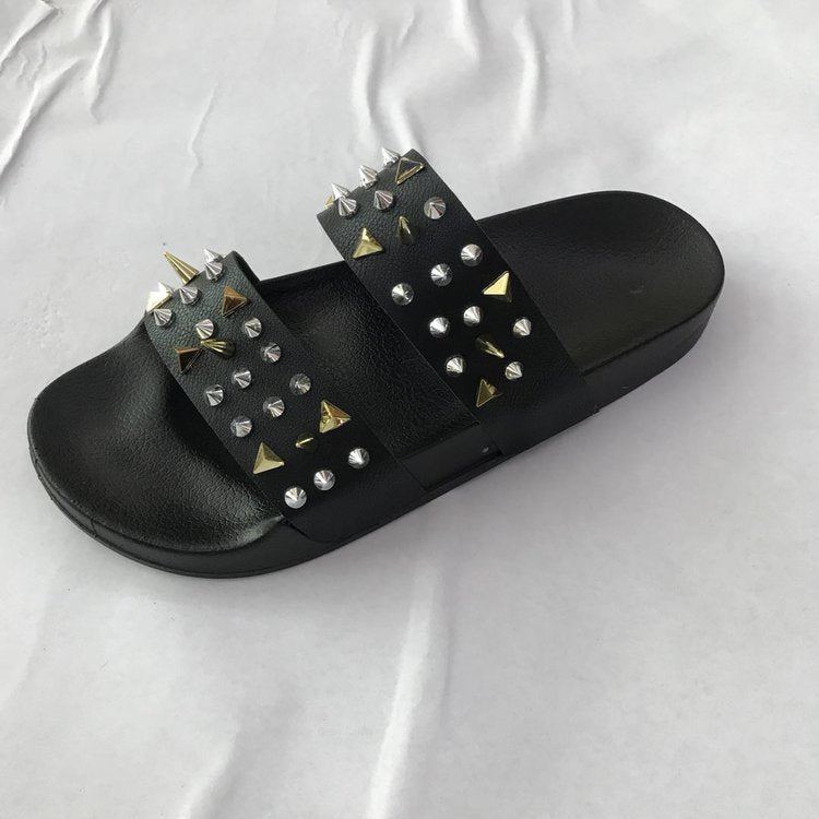 Summer European And American New Open-toe Rivet Thick Bottom Cool Drag