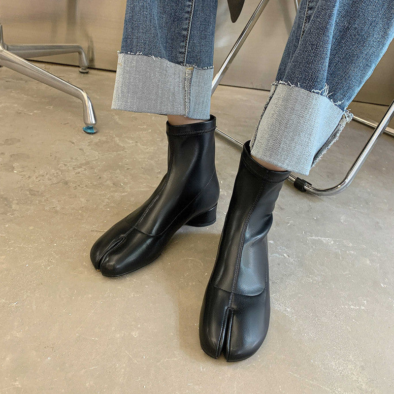 Split Toe Trotter Elastic Bootie