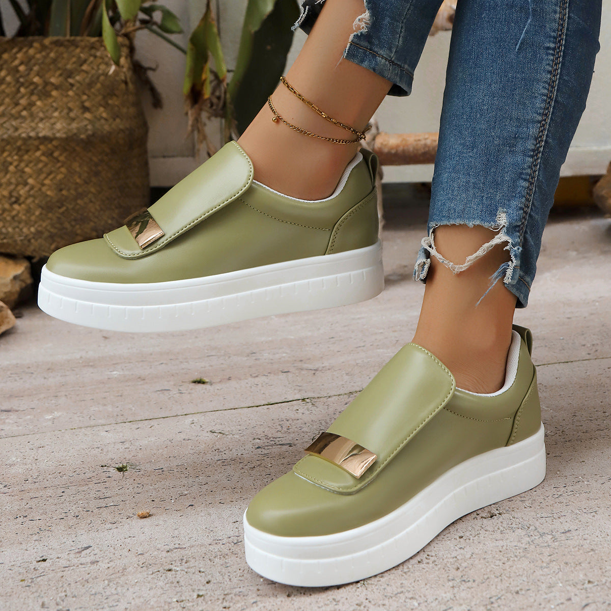 Lightweight Thick-soled Slip-on Sneakers With Velcro Closure