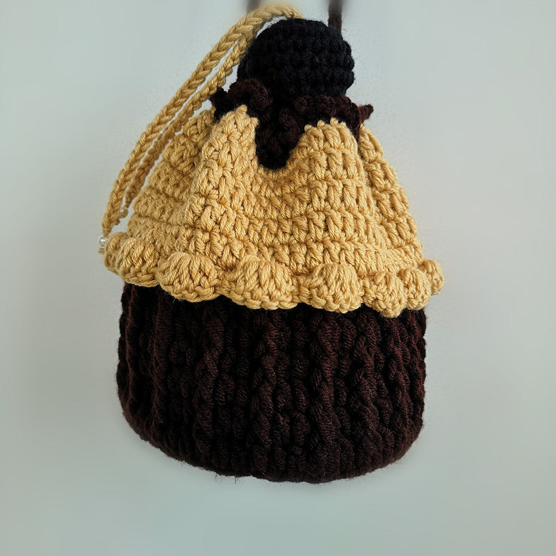 Strawberry Cake Woven Bucket Bag