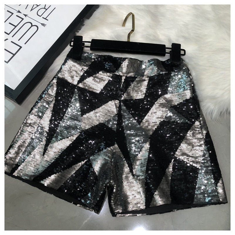Fashionable Women's Pants Go With Everything