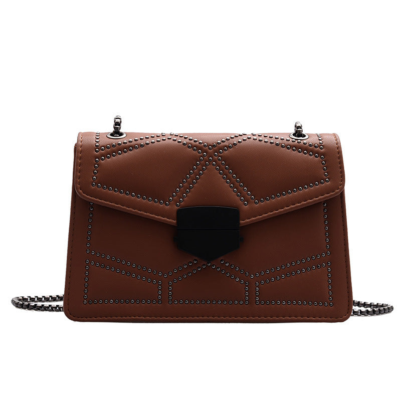 Trendy and versatile rice nail handbag