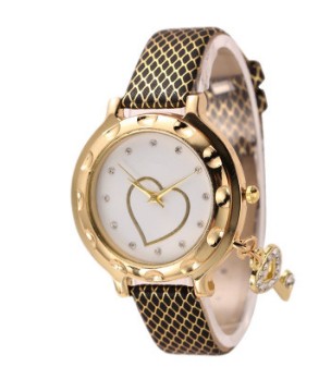 The explosion of fashion ladies fashion table lovely heart Key Pendant Quartz fine serpentine belt Watch