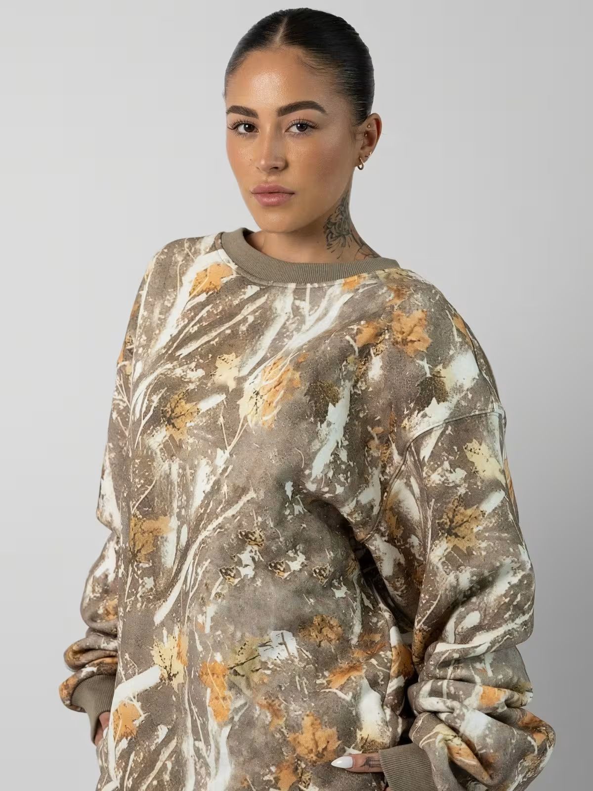 Camouflage Sweatshirt Maple Leaf Printed Crew Neck Sweatshirt