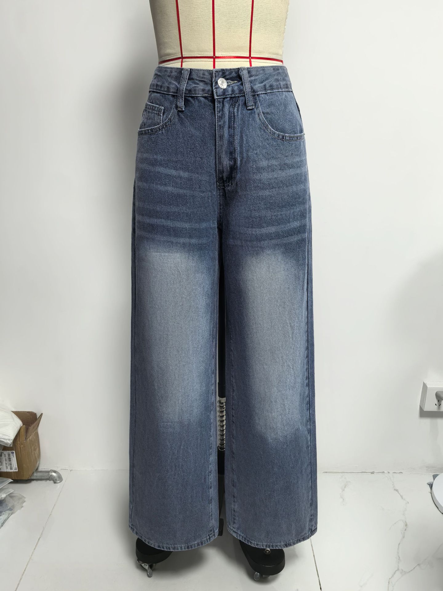 Washed Vintage Jeans